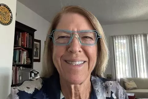 Leslie Winston